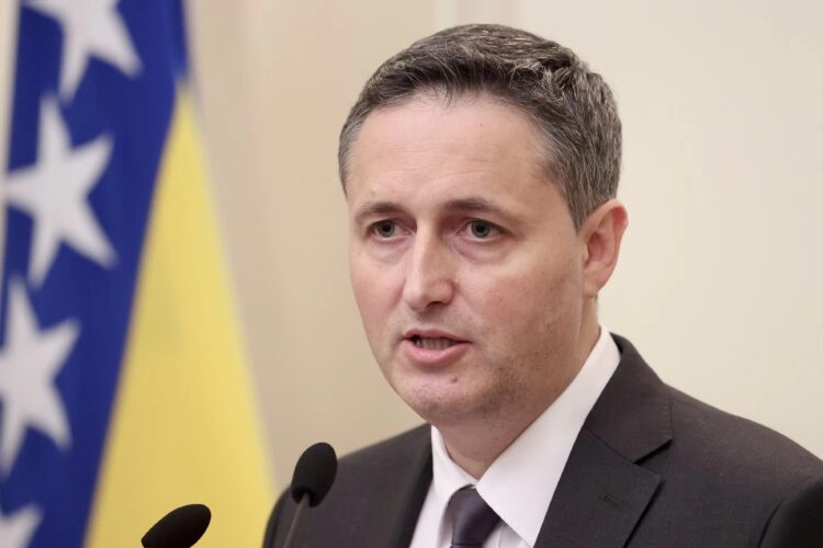 Bećirović: "Neka Vaskrs bude prigoda za jačanje duhovne snage, međusobnog razumijevanja i tolerancije"